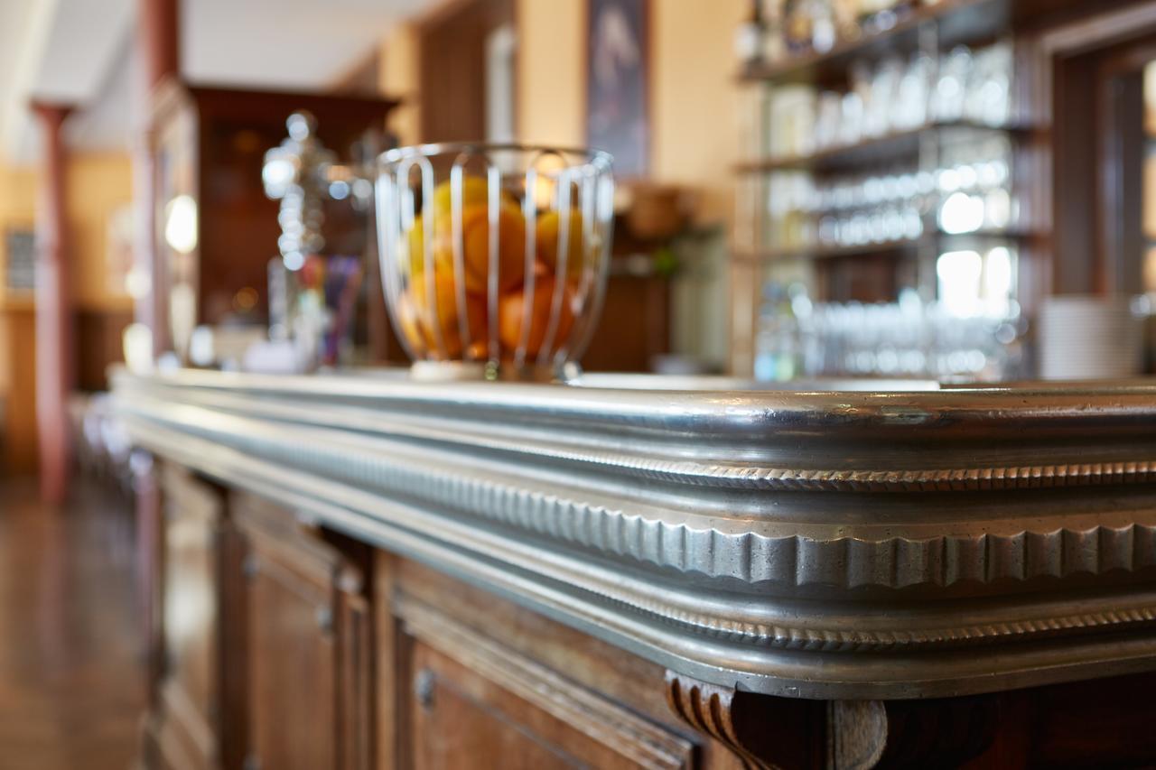 Hotel Brasserie Au Violon バーゼル エクステリア 写真