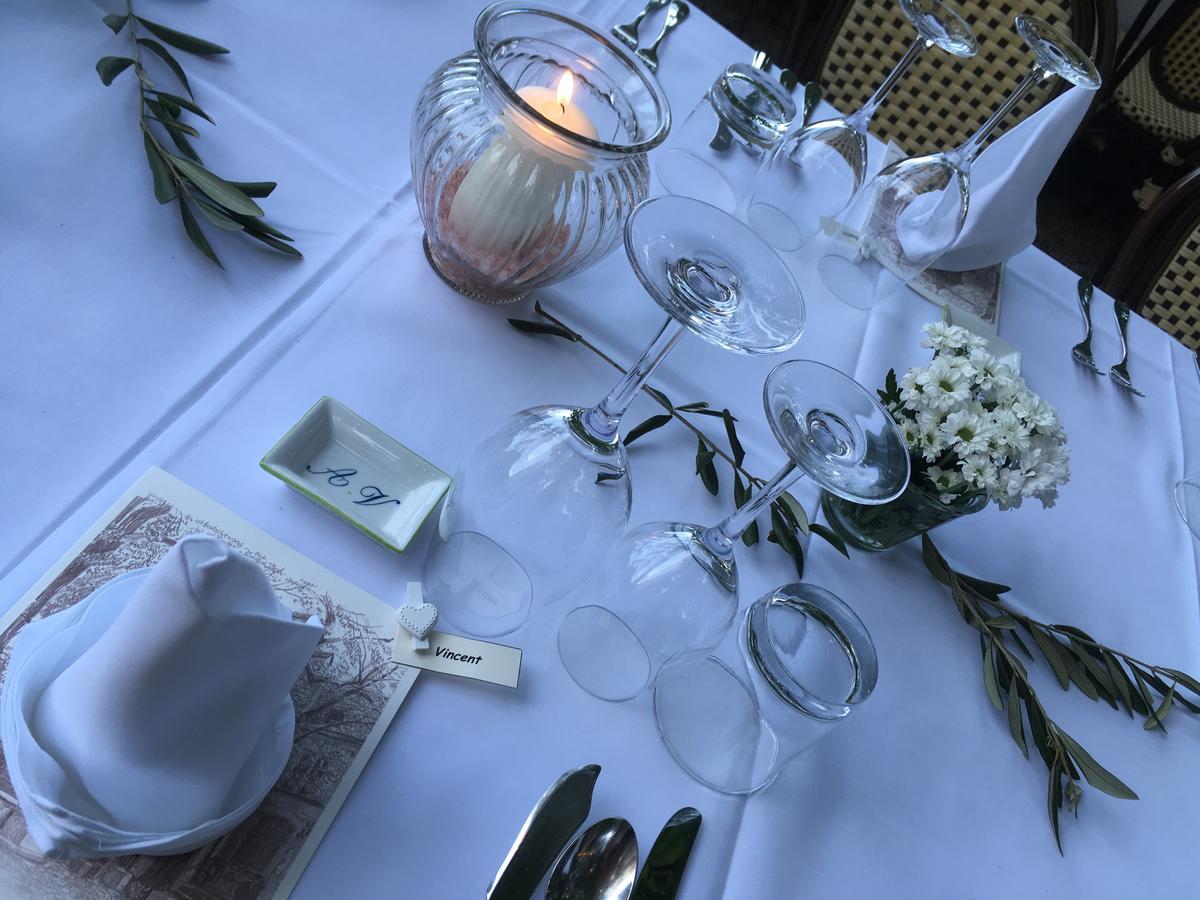 Hotel Brasserie Au Violon バーゼル エクステリア 写真